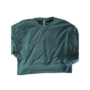 LULULEMON crewneck cropped size 8